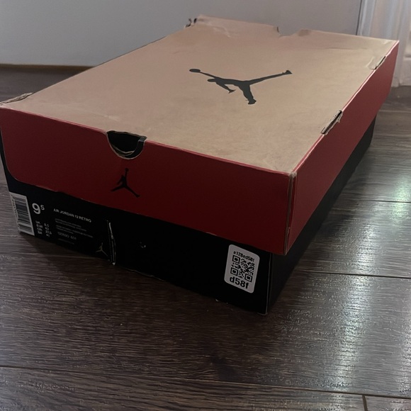 jordan 12 gym red size 9.5 - Picture 8 of 8